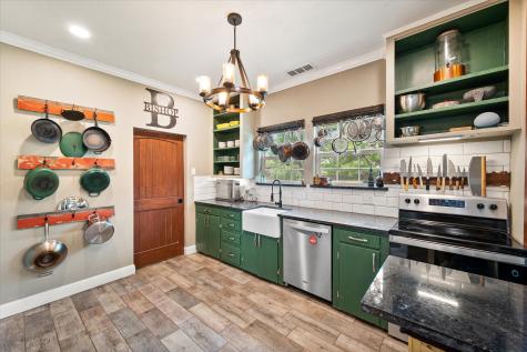 211 SW 4th Street Kerens TX 75144