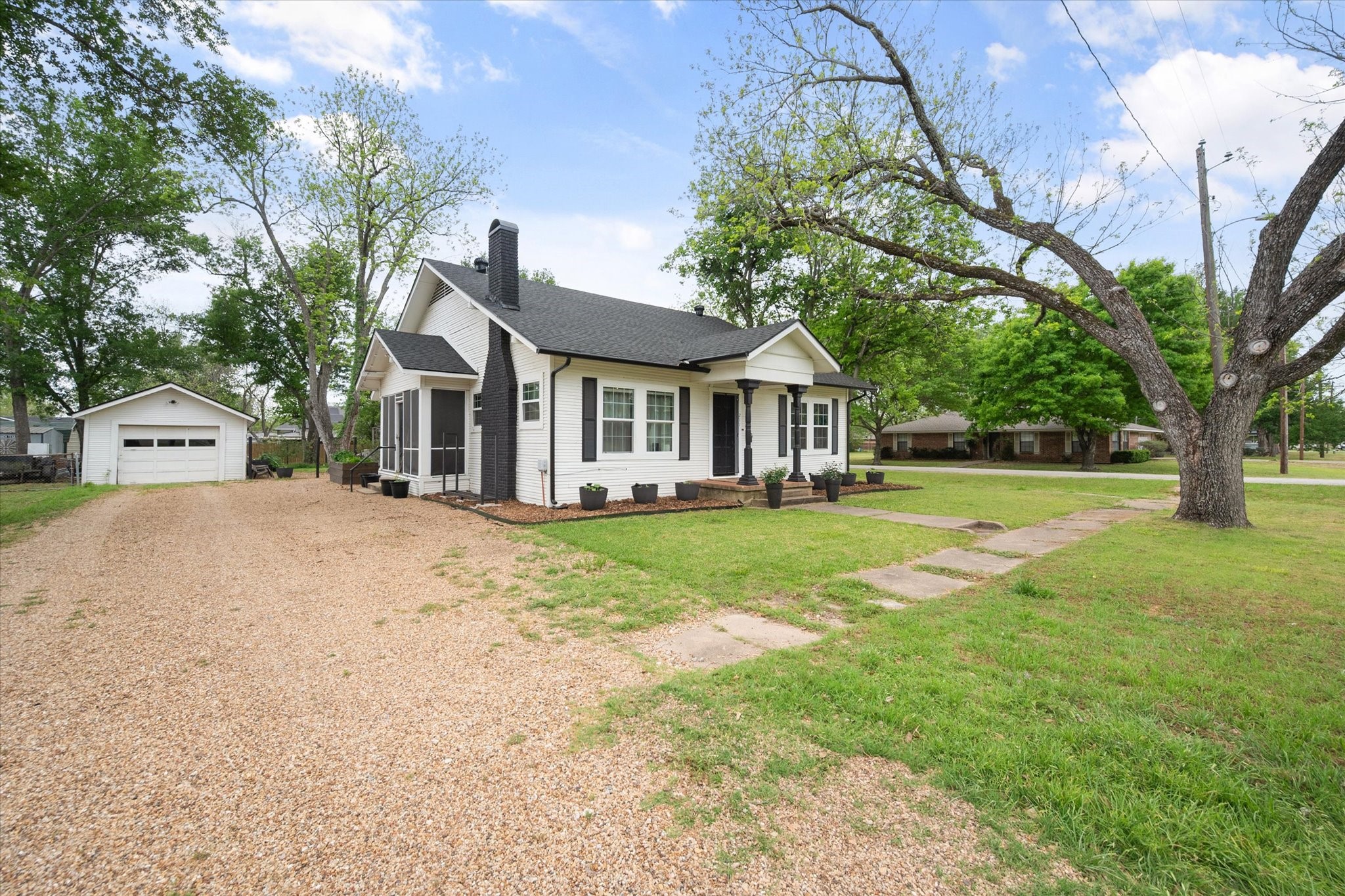 211 SW 4th Street Kerens TX 75144