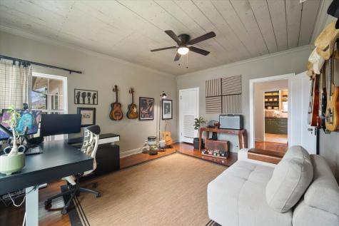 211 SW 4th Street Kerens TX 75144