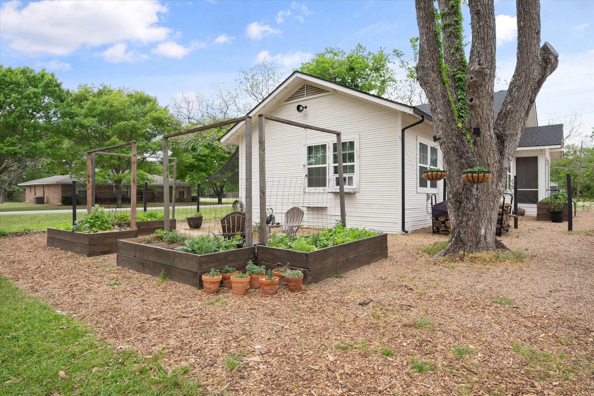 211 SW 4th Street Kerens TX 75144