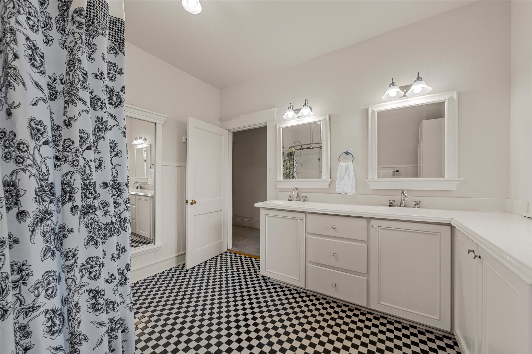 934 N 19th Street Waco TX 76707