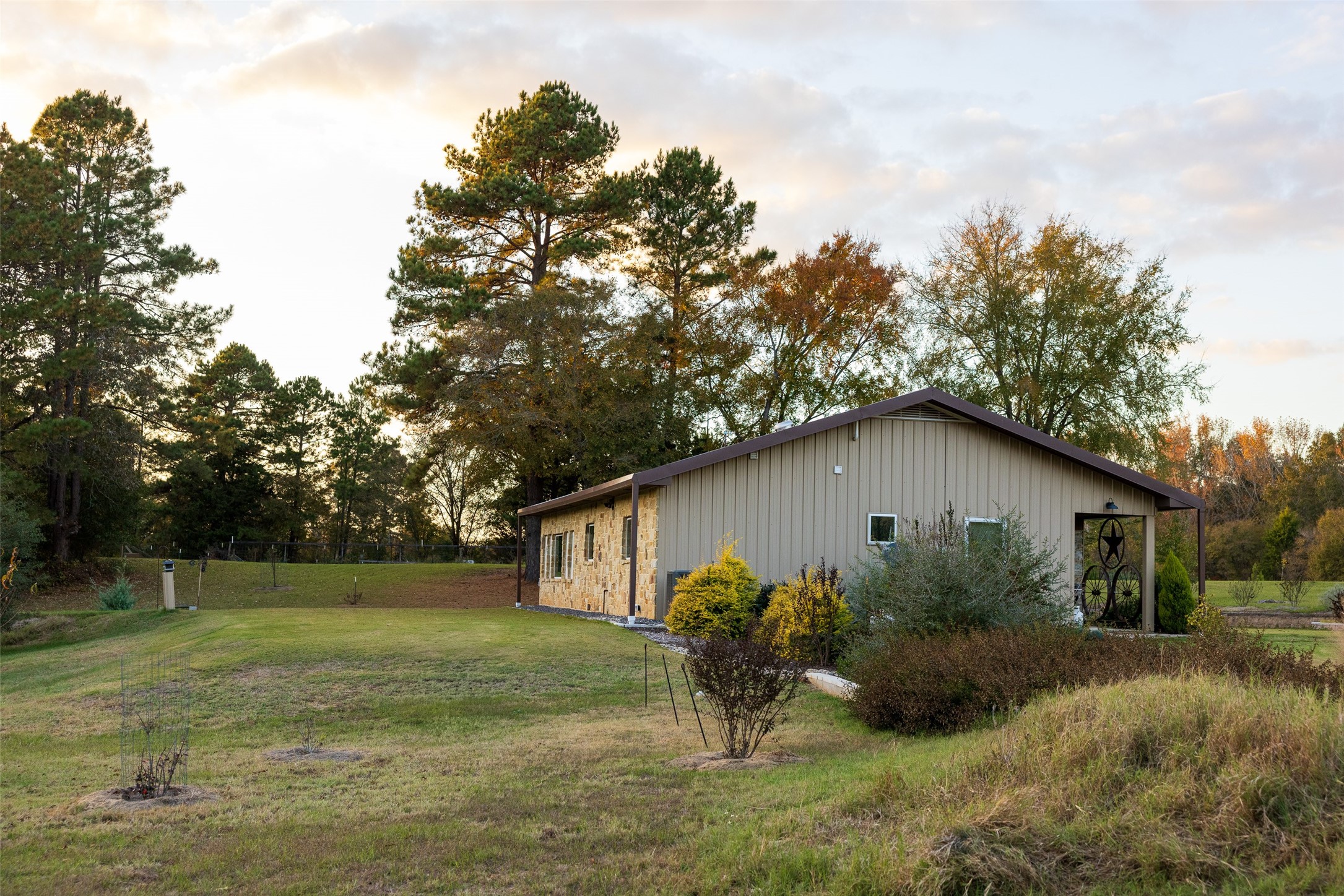 640 County Road 4910 Troup TX 75789