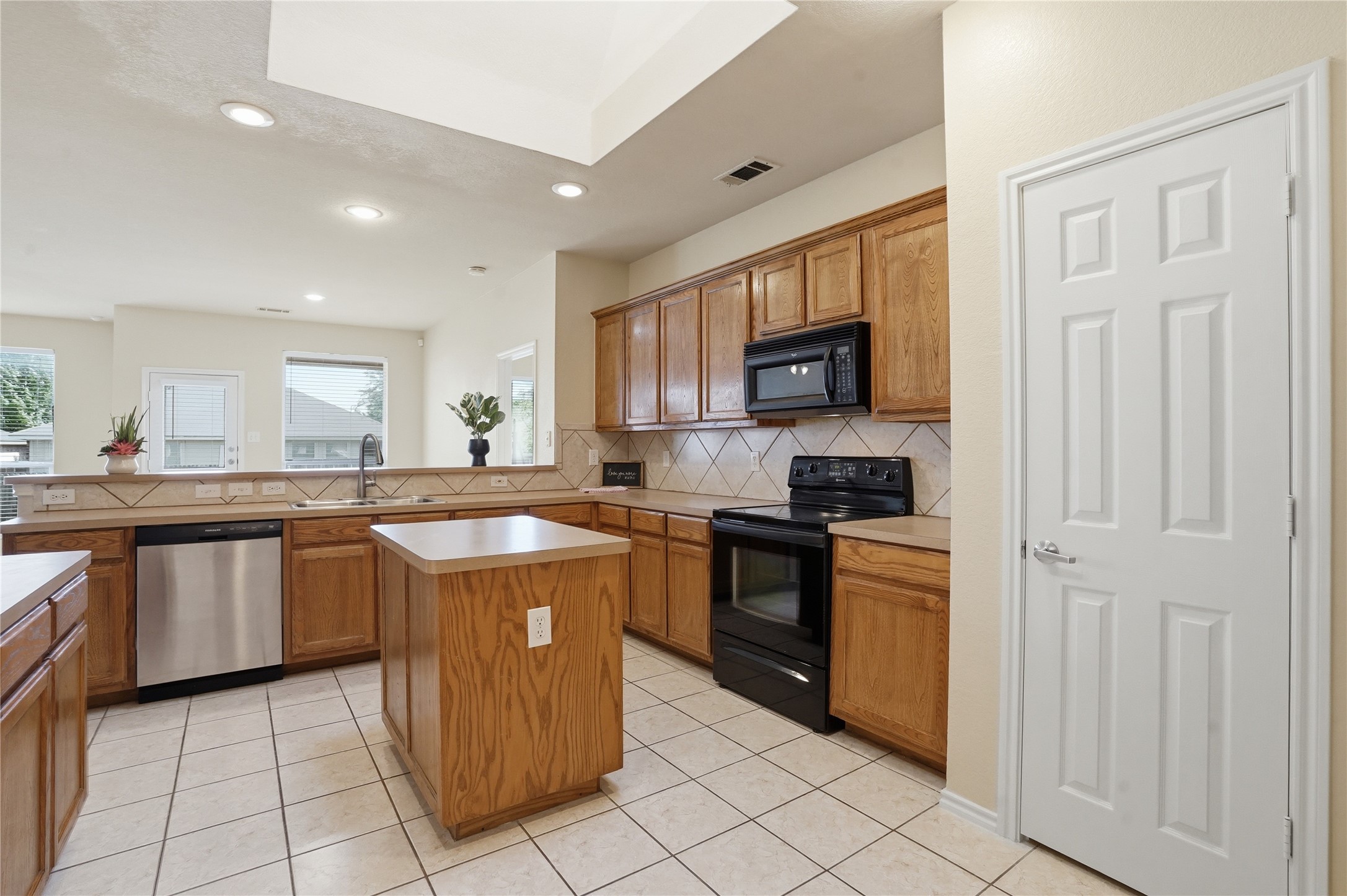6361 Redeagle Creek Drive Fort Worth TX 76179