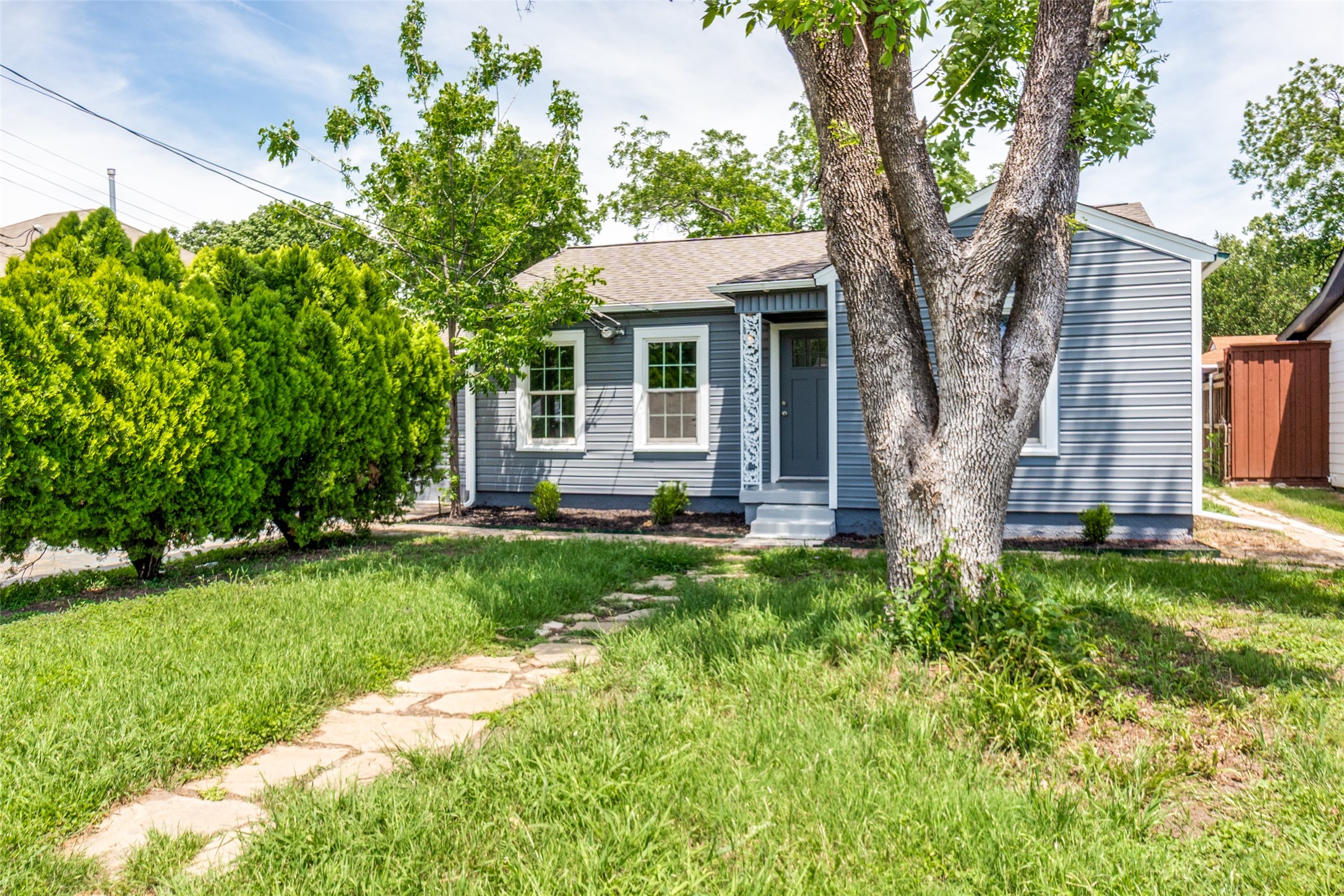 6427 Howard Avenue Dallas TX 75227