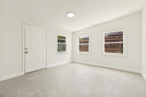 6427 Howard Avenue Dallas TX 75227