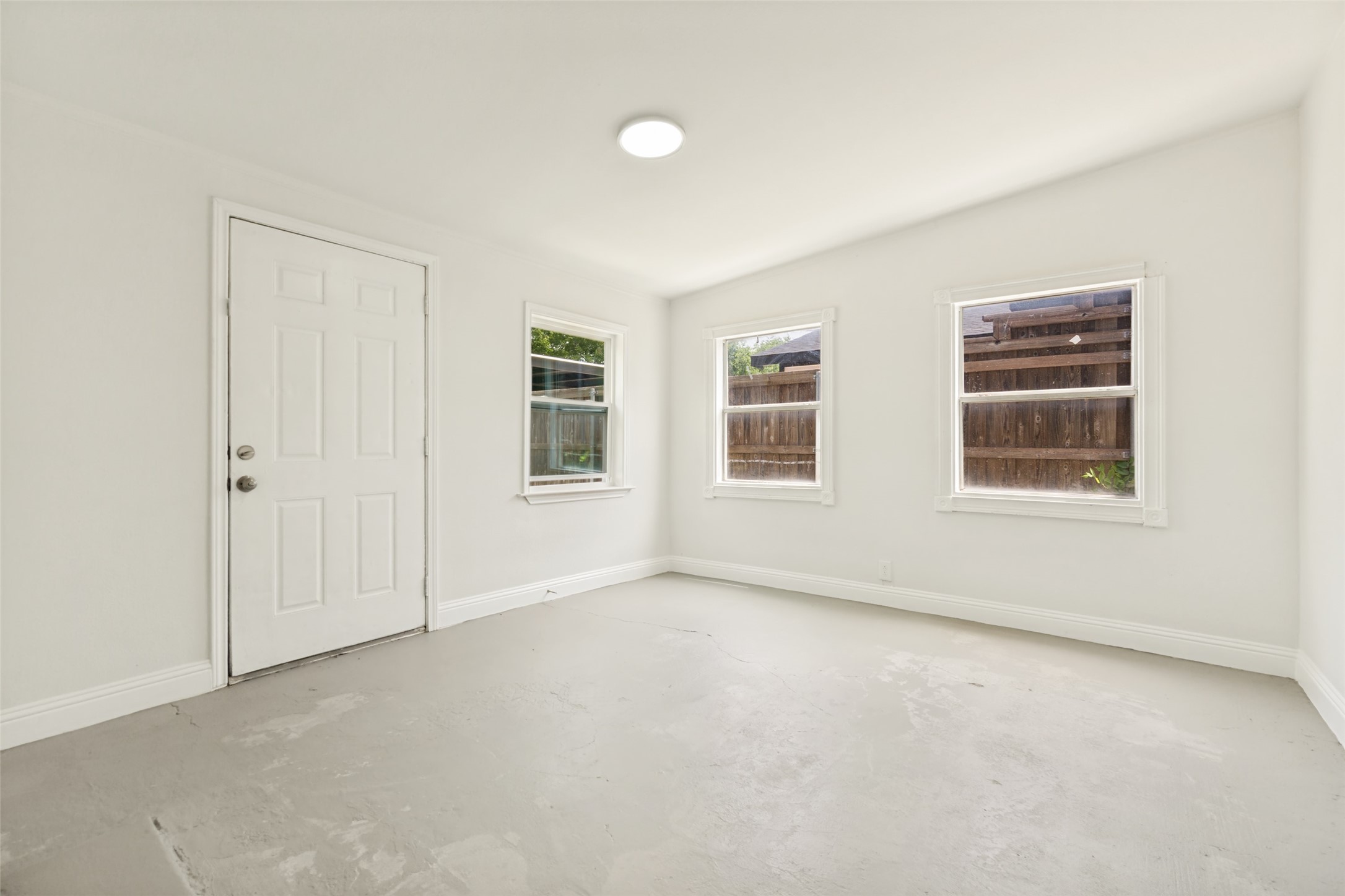 6427 Howard Avenue Dallas TX 75227