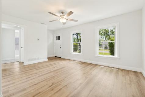 6427 Howard Avenue Dallas TX 75227