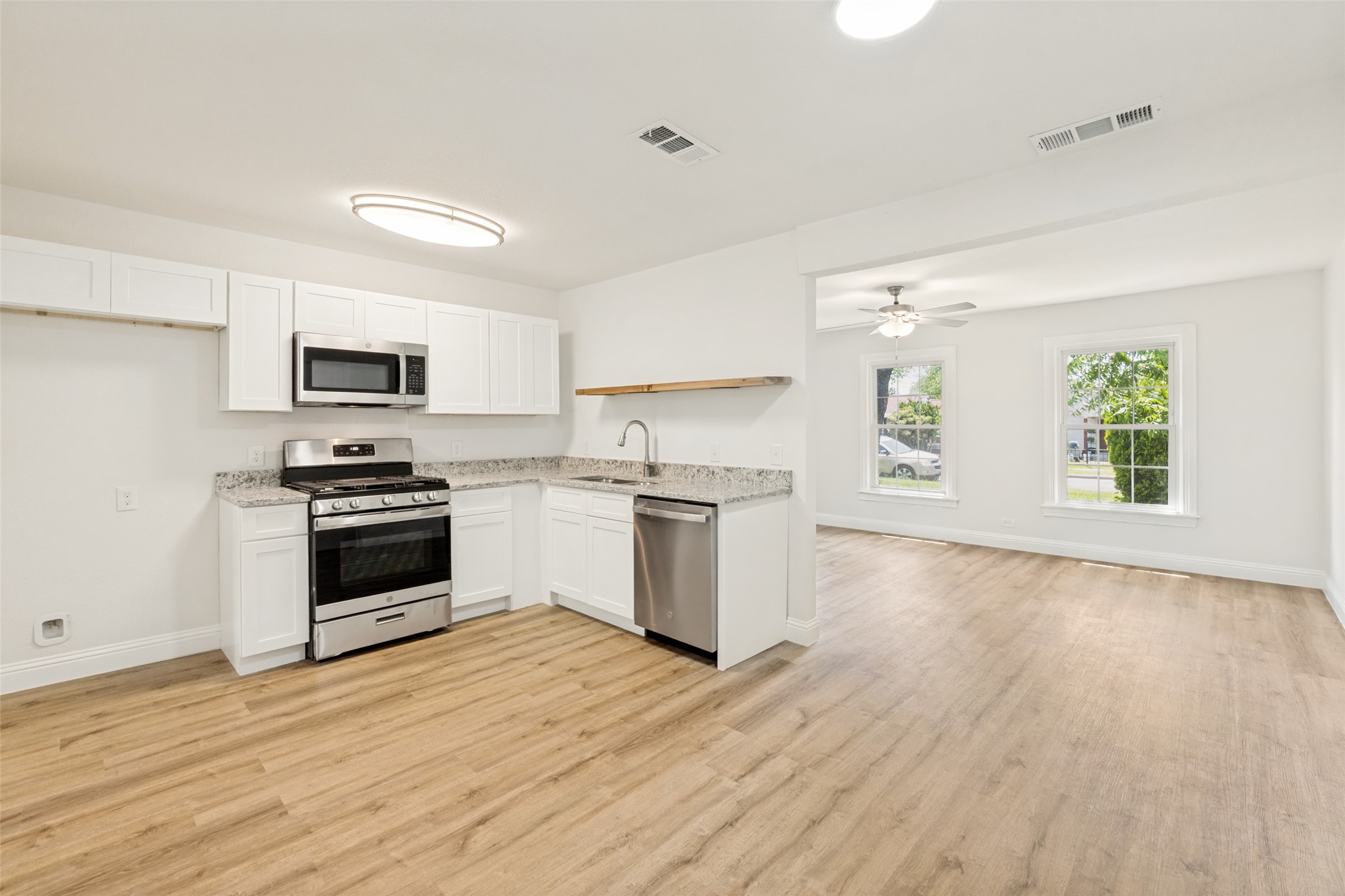 6427 Howard Avenue Dallas TX 75227