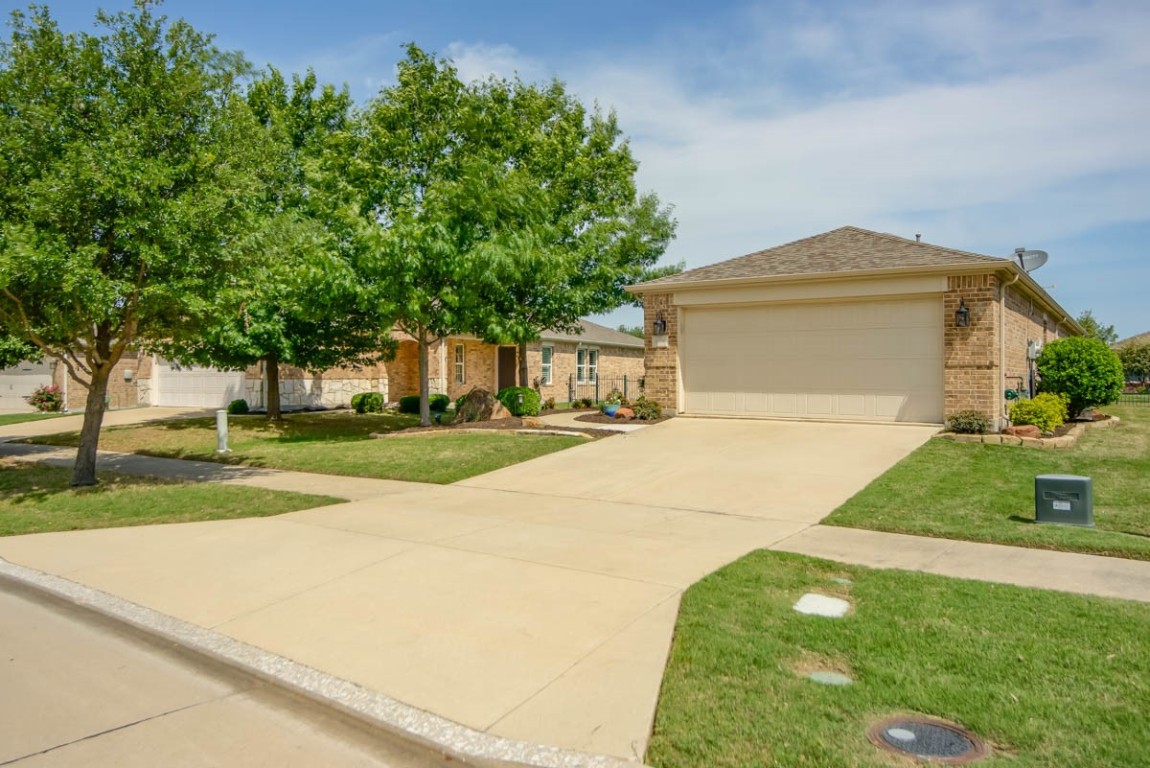 1604 Trevino Lane Frisco TX 75036