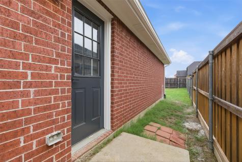 2051 Sunny Side Drive Little Elm TX 75068
