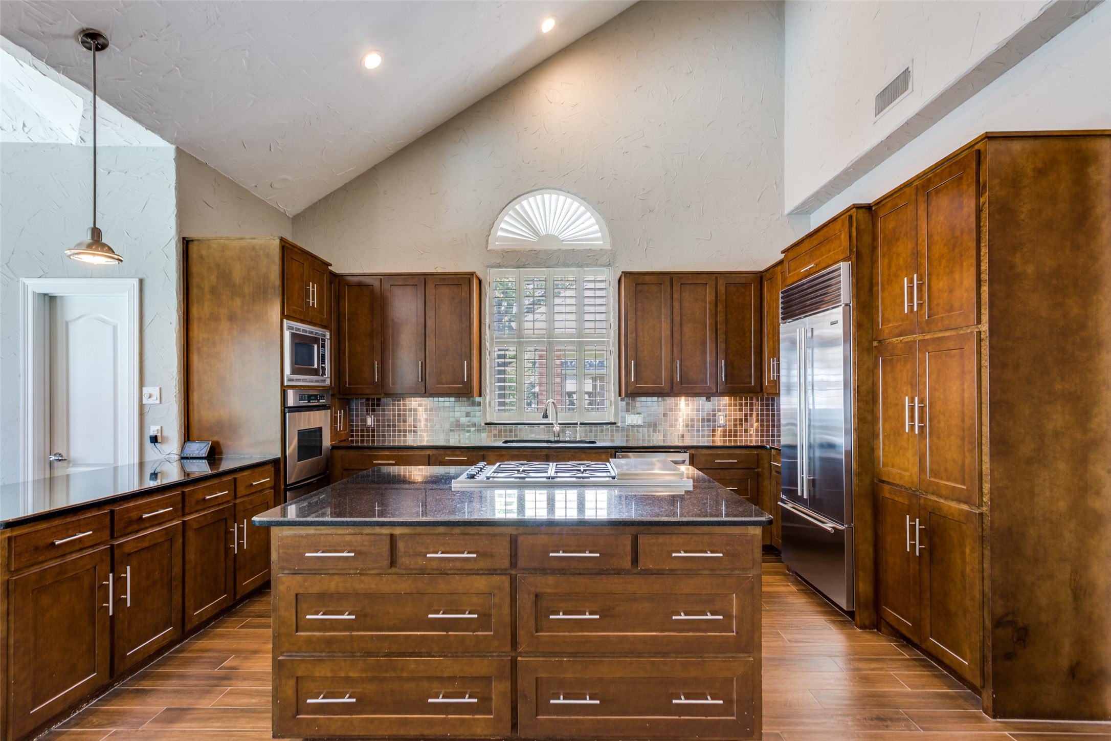 452 Windjammer Lane Azle TX 76020