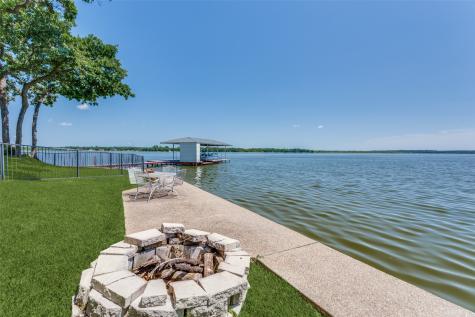 452 Windjammer Lane Azle TX 76020