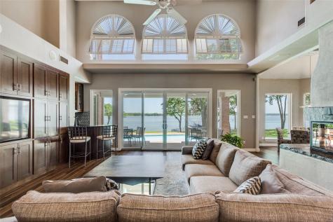 452 Windjammer Lane Azle TX 76020