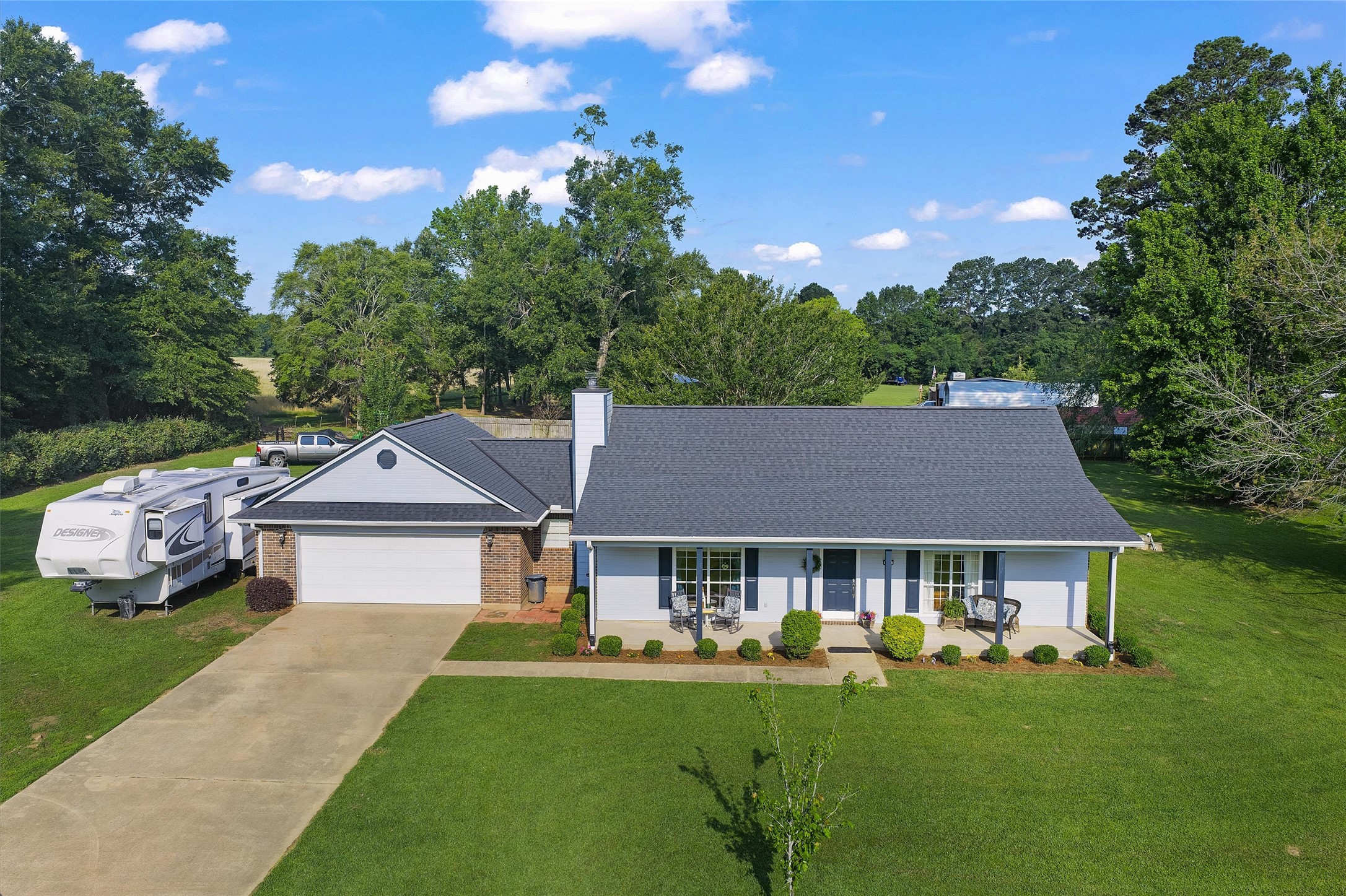 188 Julie Lane Stonewall LA 71078
