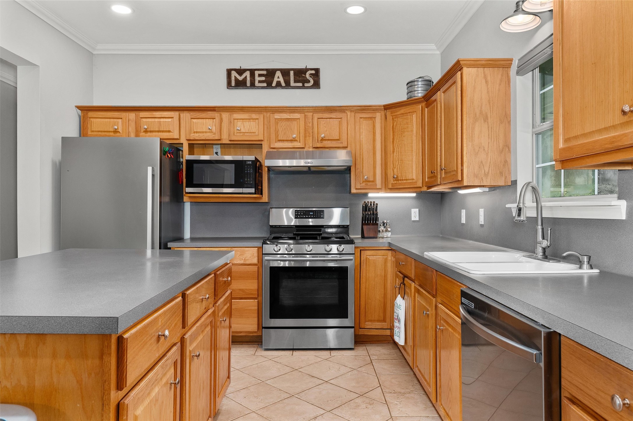 188 Julie Lane Stonewall LA 71078