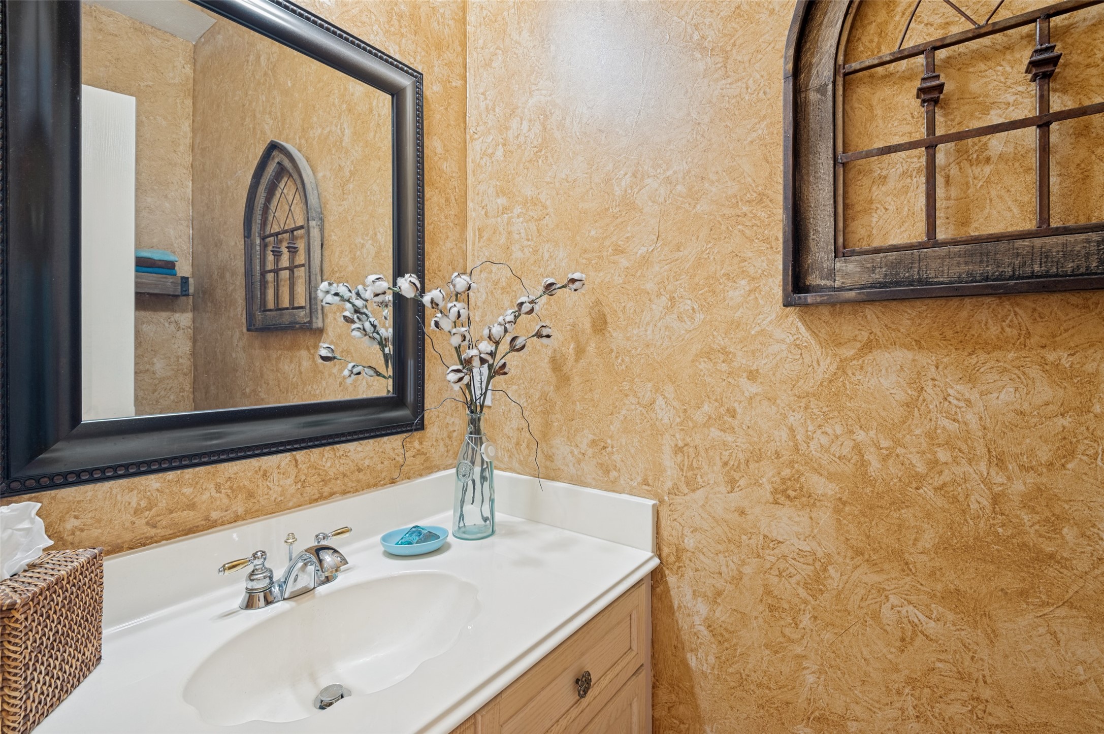 3813 Cherokee Drive Bedford TX 76021