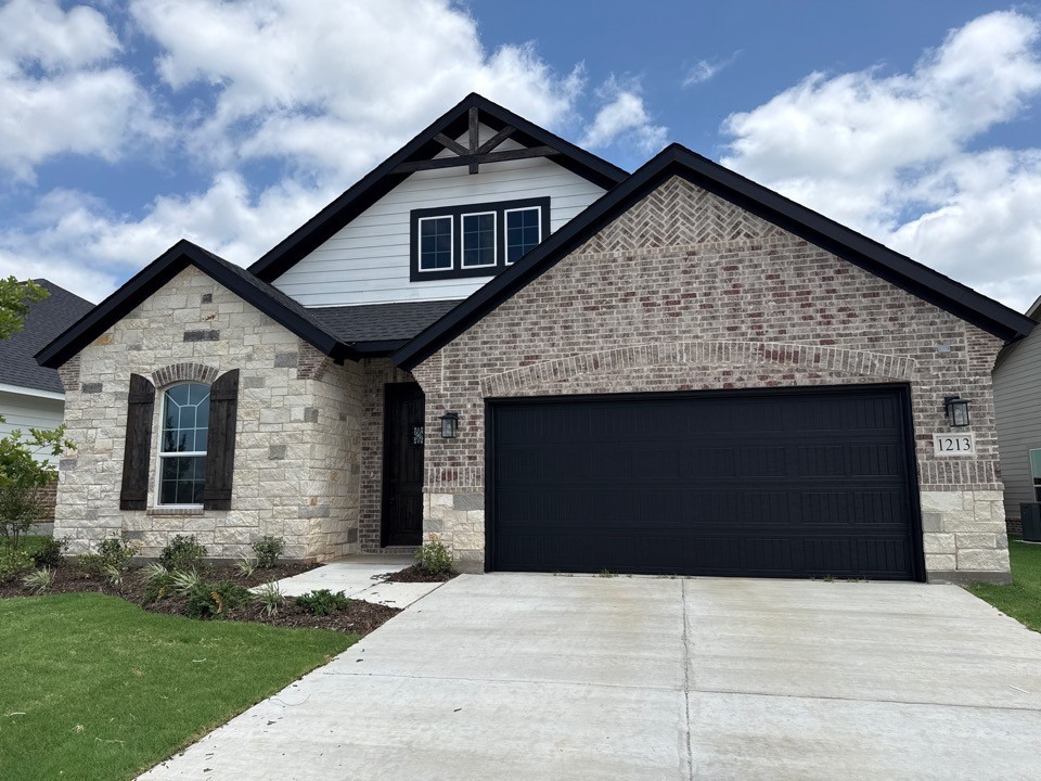 1213 Colca Drive Springtown TX 76082