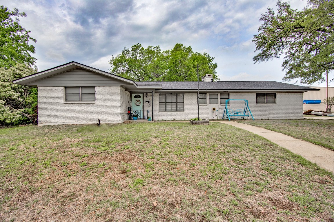 200 SW Cindy Lane Burleson TX 76028