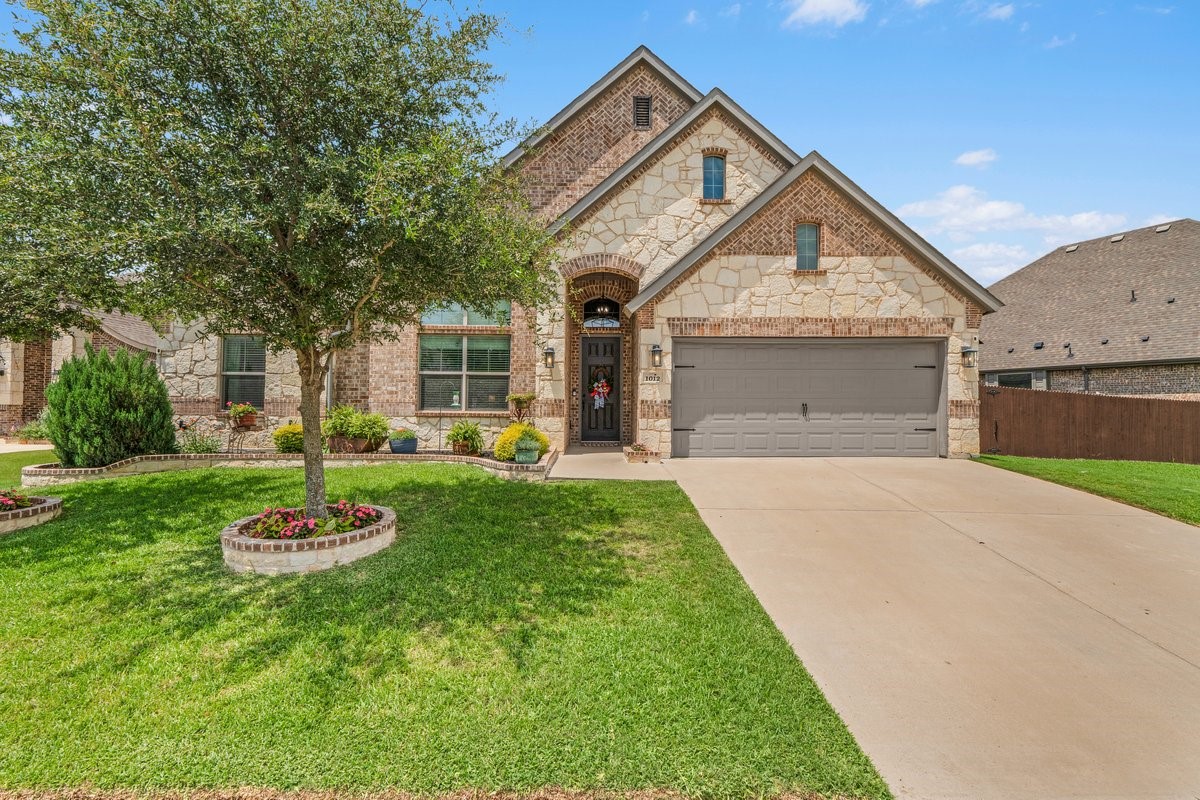 1012 Whitetail Court Joshua TX 76058