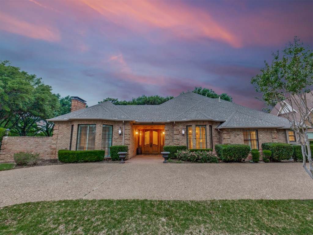 5717 River Rock LanePlano, TX 75093Sale Price: photo 7