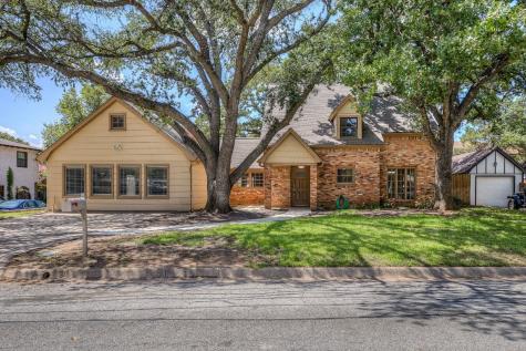 813 Chaparral Court Bedford TX 76022