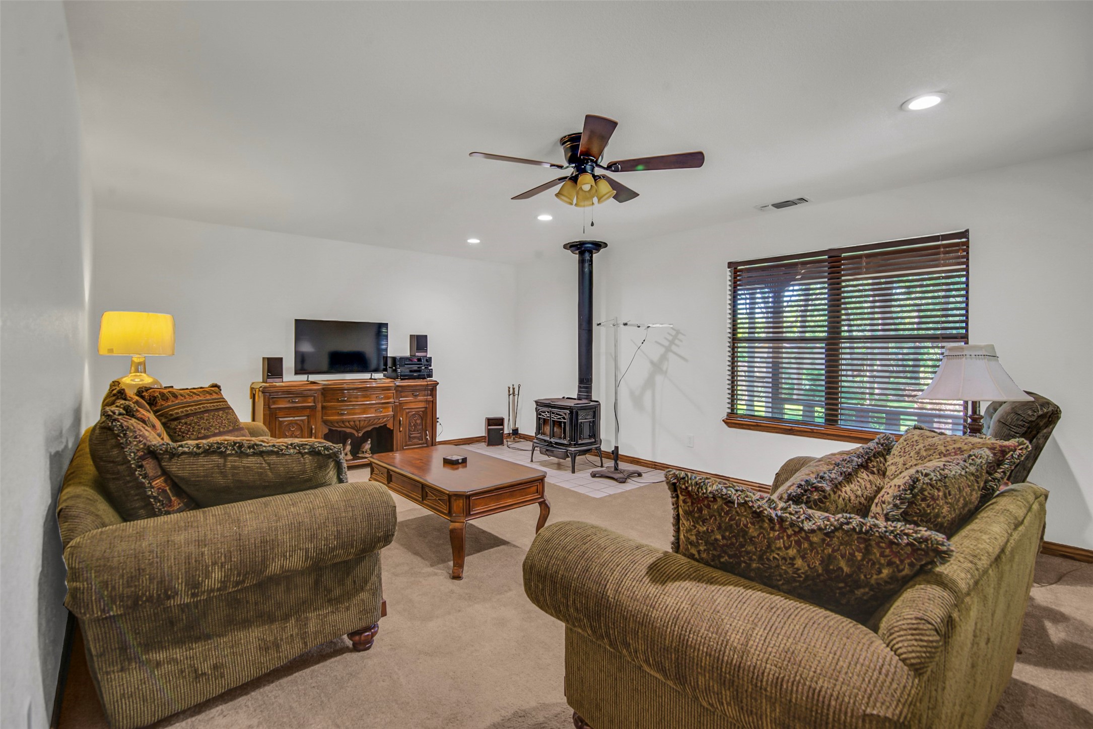 566 Stagecoach Trail Denison TX 75021