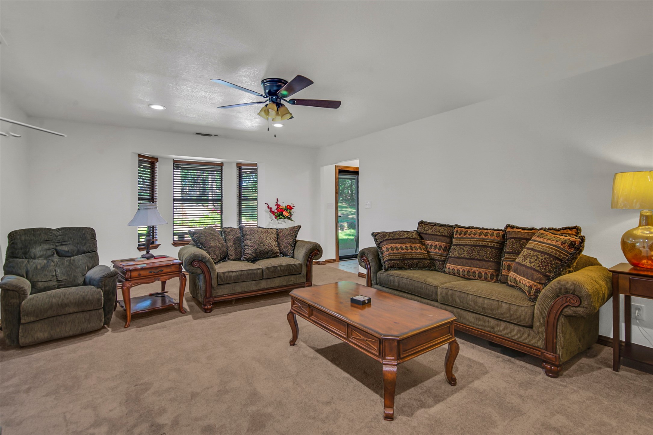 566 Stagecoach Trail Denison TX 75021