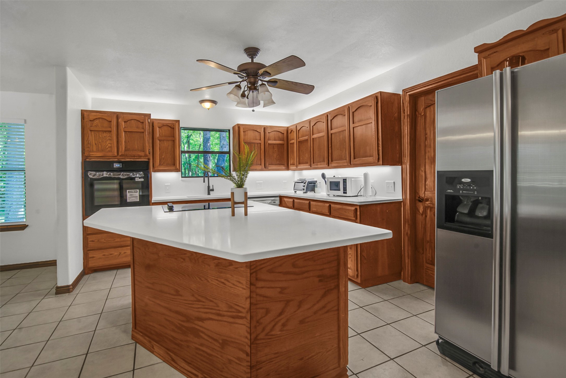 566 Stagecoach Trail Denison TX 75021
