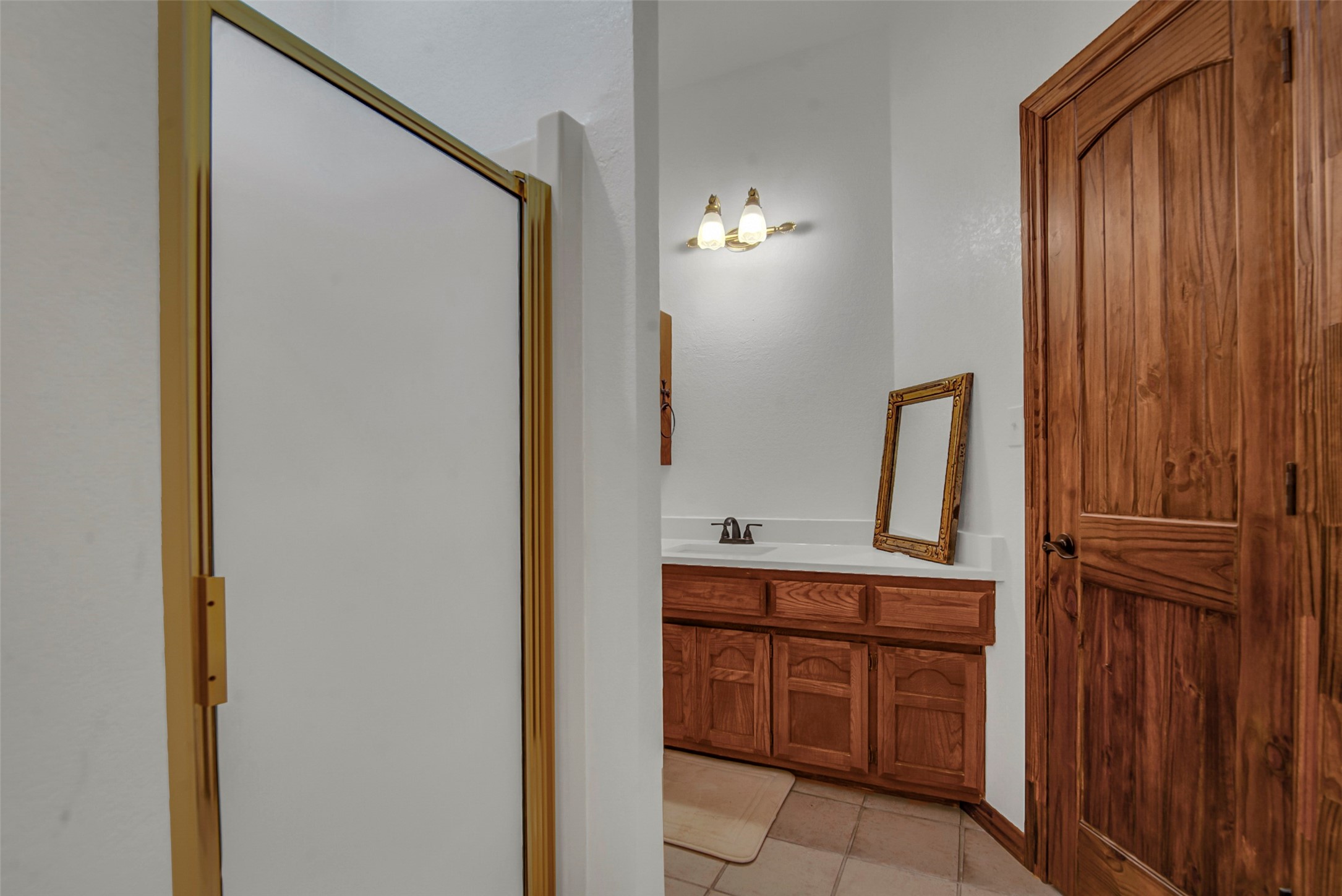 566 Stagecoach Trail Denison TX 75021