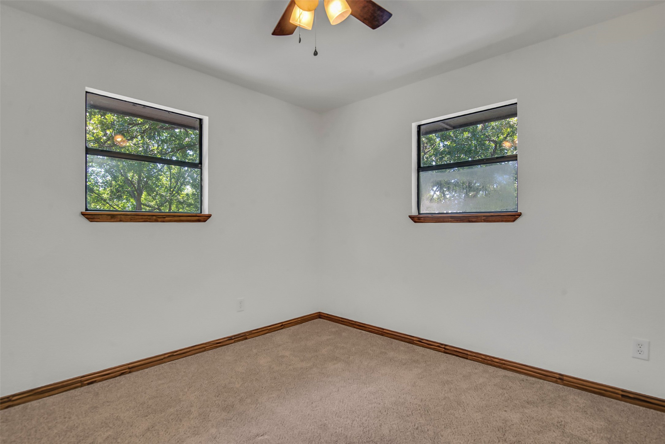 566 Stagecoach Trail Denison TX 75021