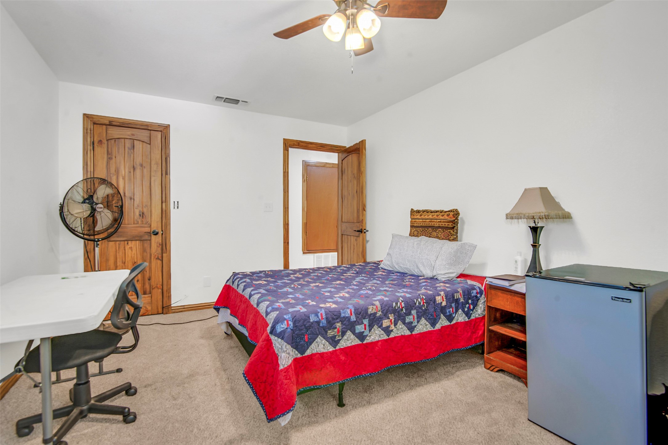 566 Stagecoach Trail Denison TX 75021