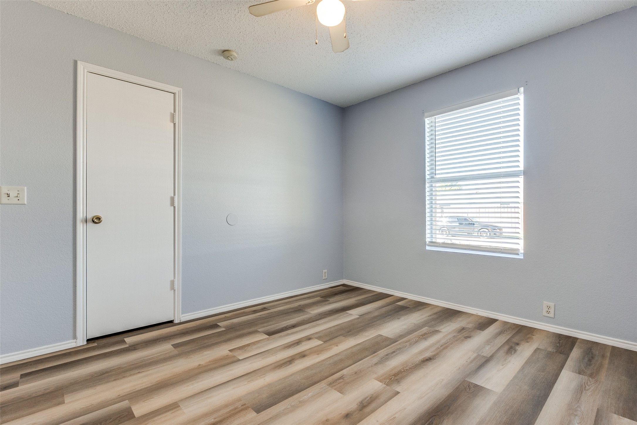 1338 Hardned Lane Dallas TX 75217