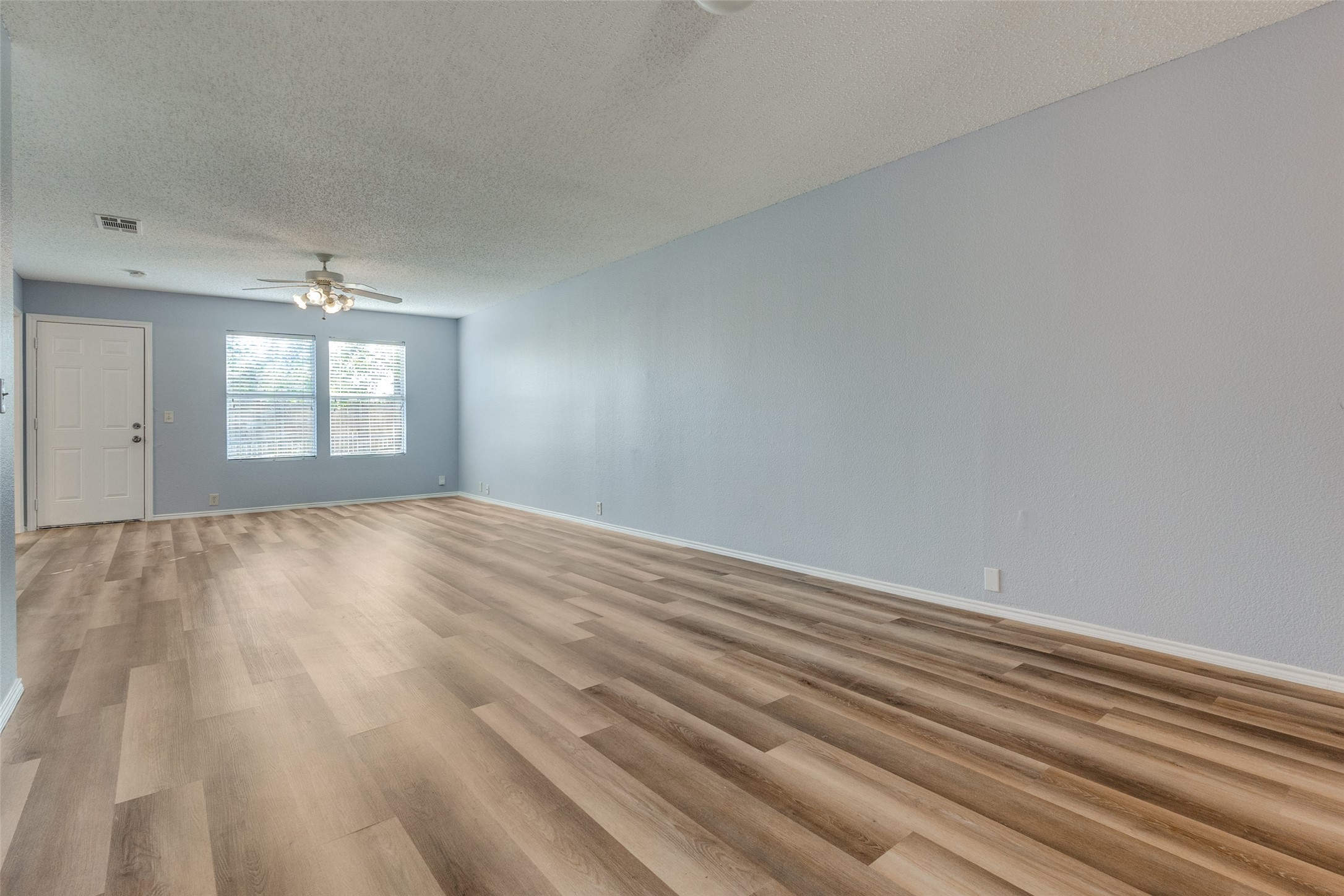 1338 Hardned Lane Dallas TX 75217