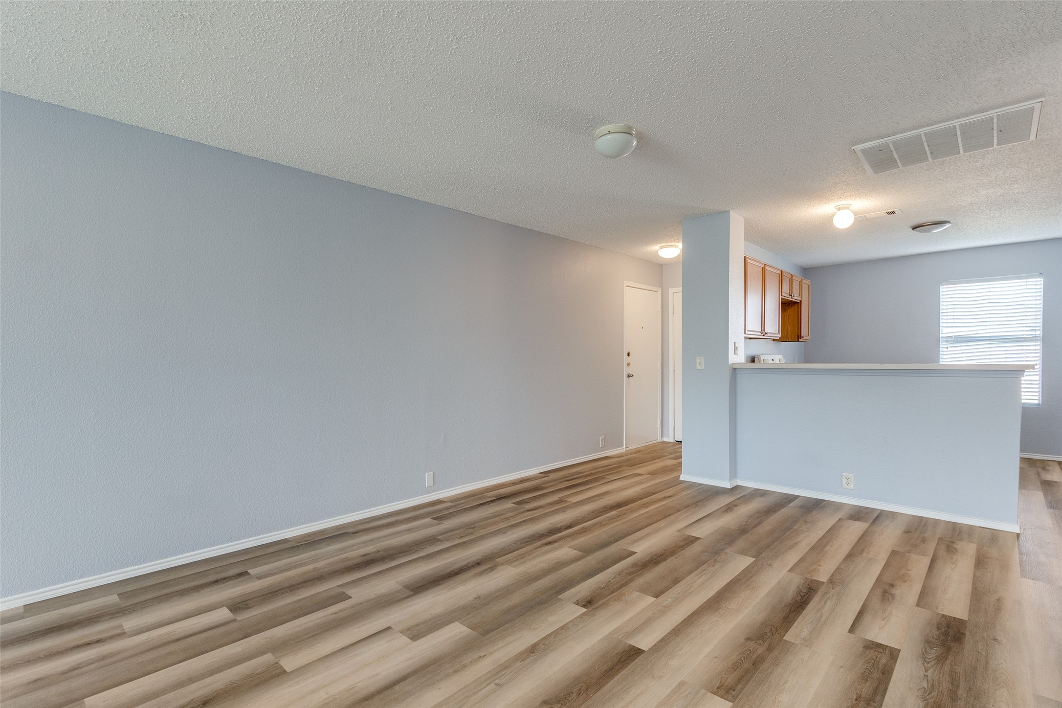 1338 Hardned Lane Dallas TX 75217
