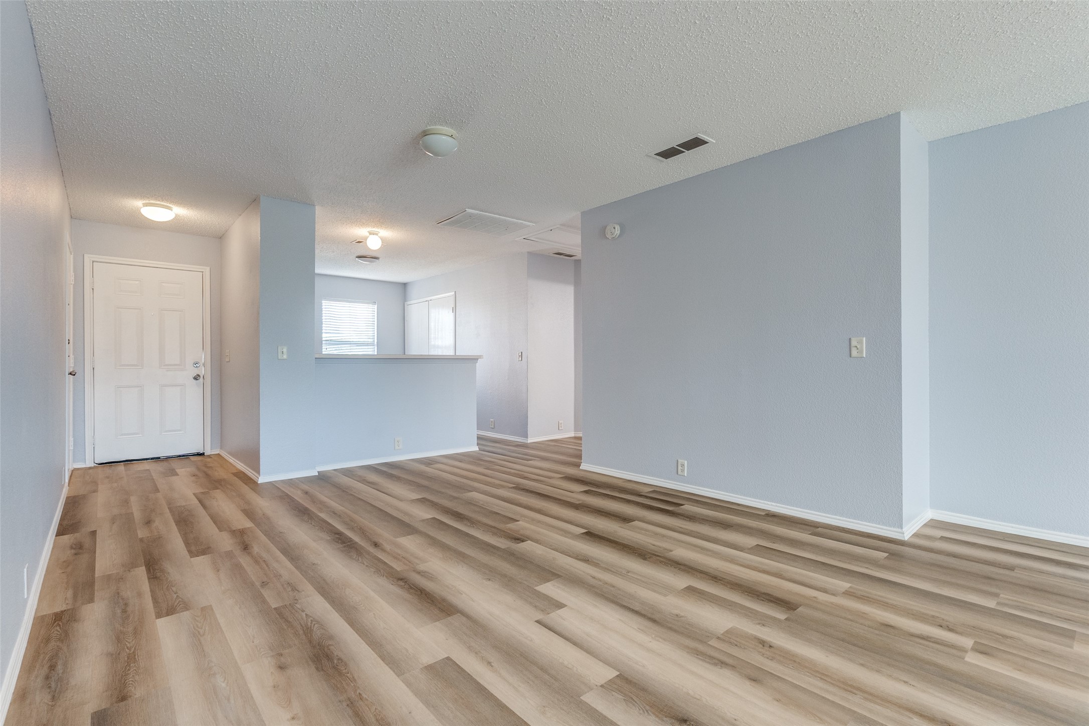 1338 Hardned Lane Dallas TX 75217