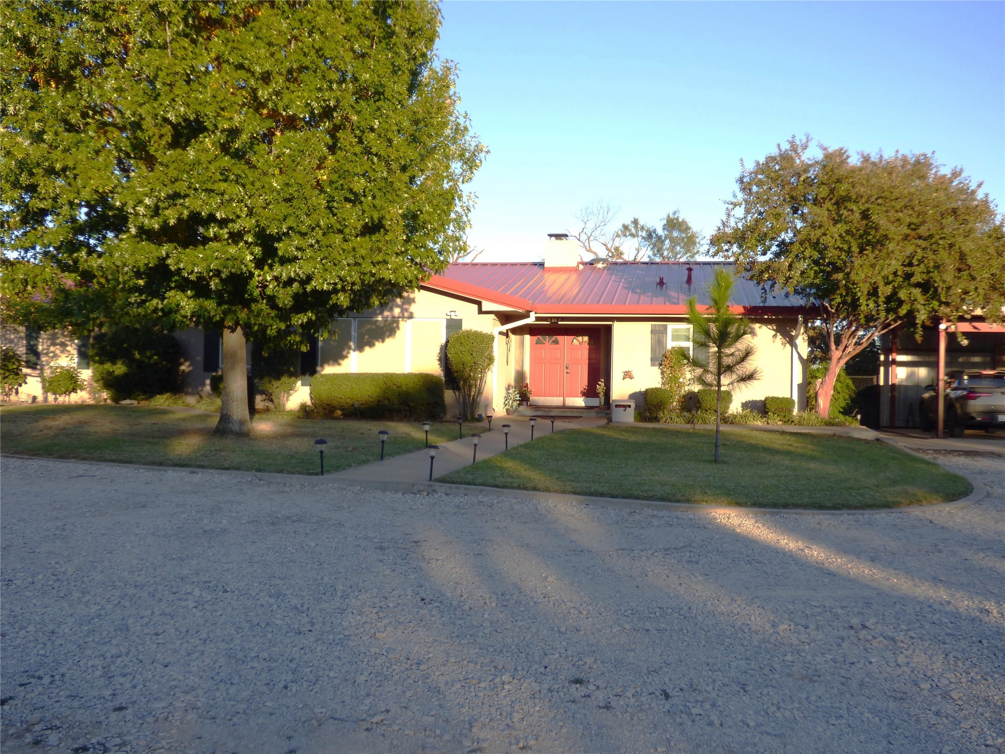 1010 W Moss Street Eastland TX 76448