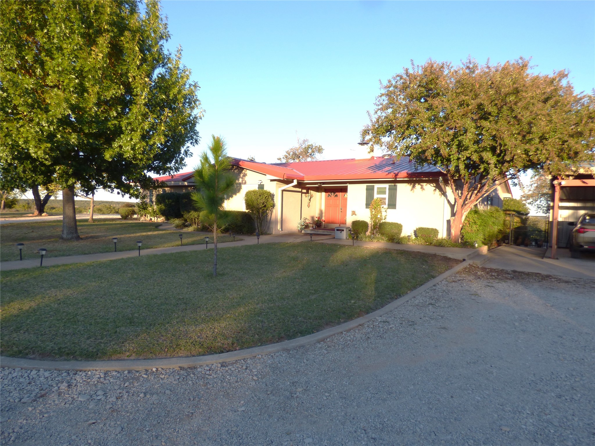 1010 W Moss Street Eastland TX 76448