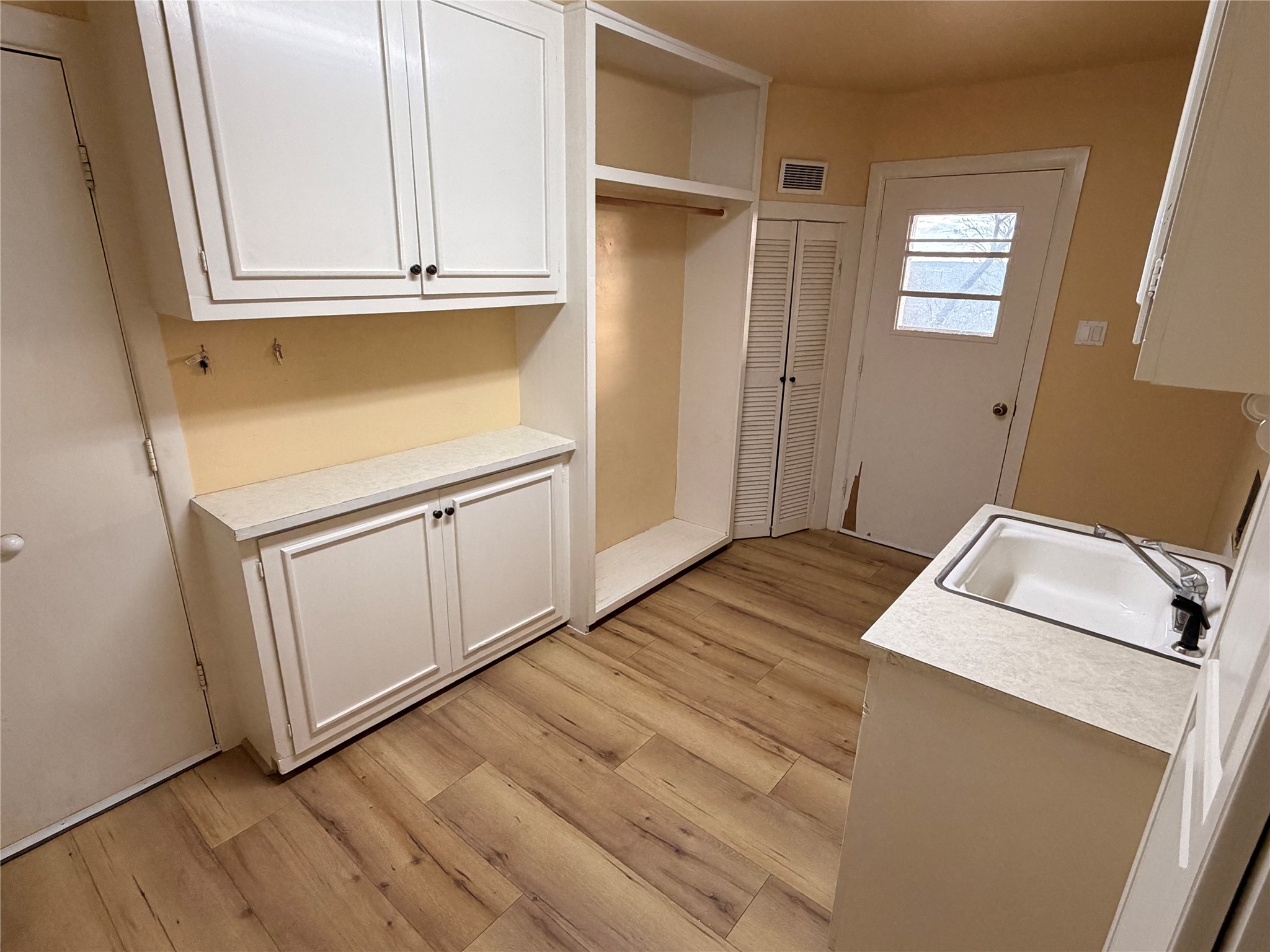 1010 W Moss Street Eastland TX 76448