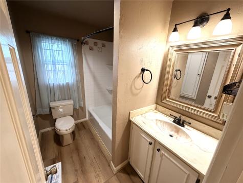 1010 W Moss Street Eastland TX 76448