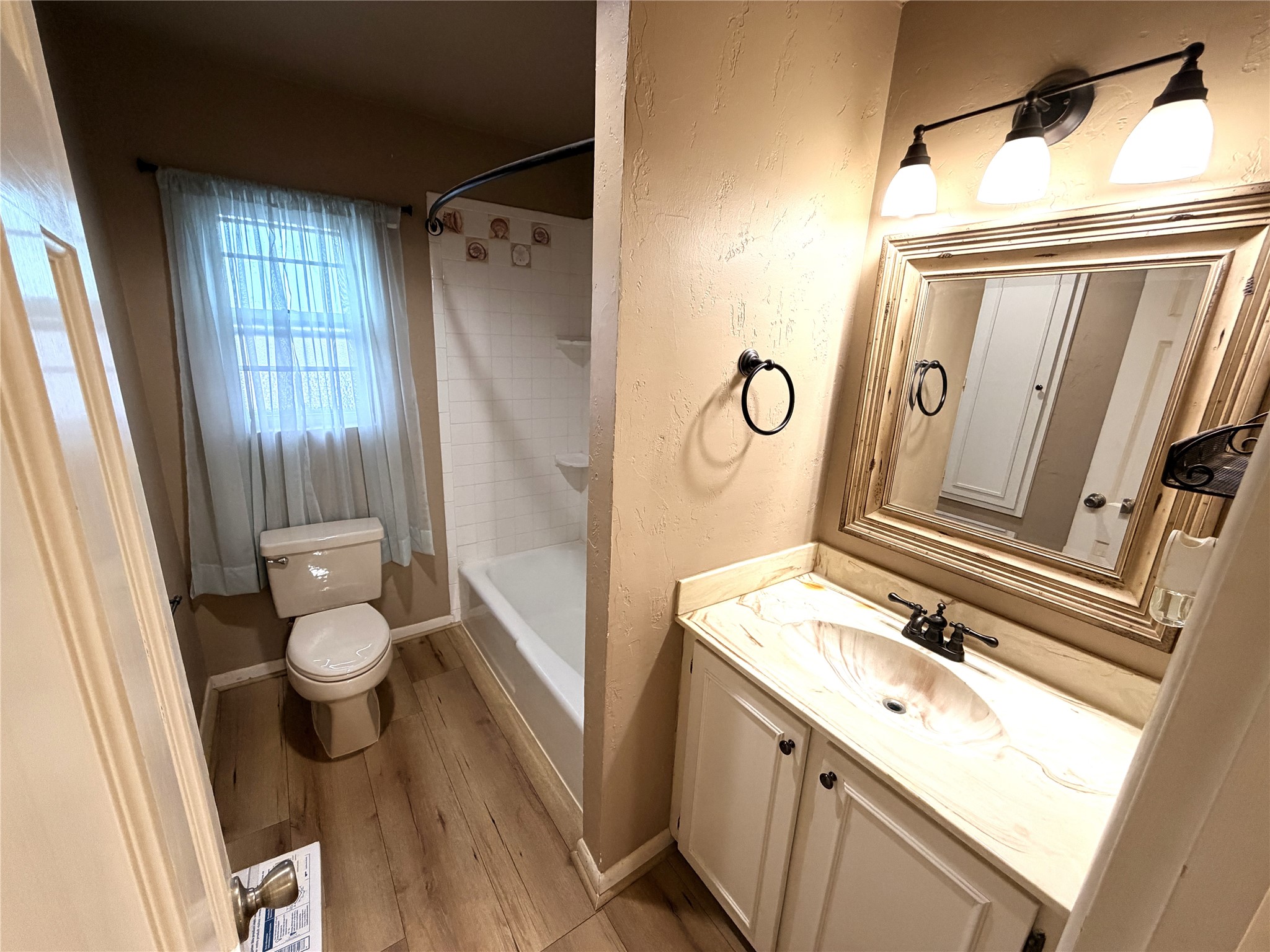 1010 W Moss Street Eastland TX 76448