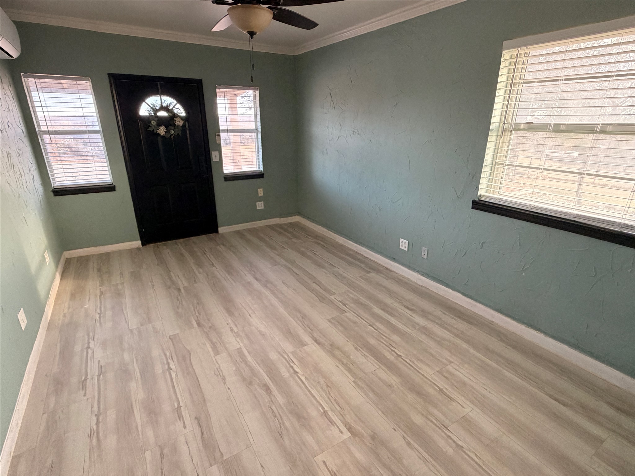 1010 W Moss Street Eastland TX 76448