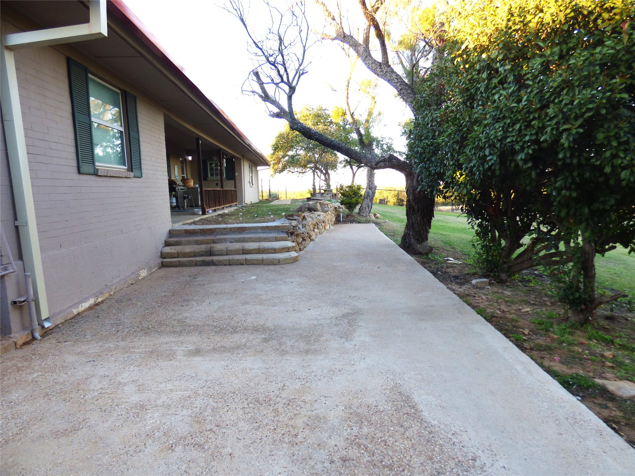 1010 W Moss Street Eastland TX 76448