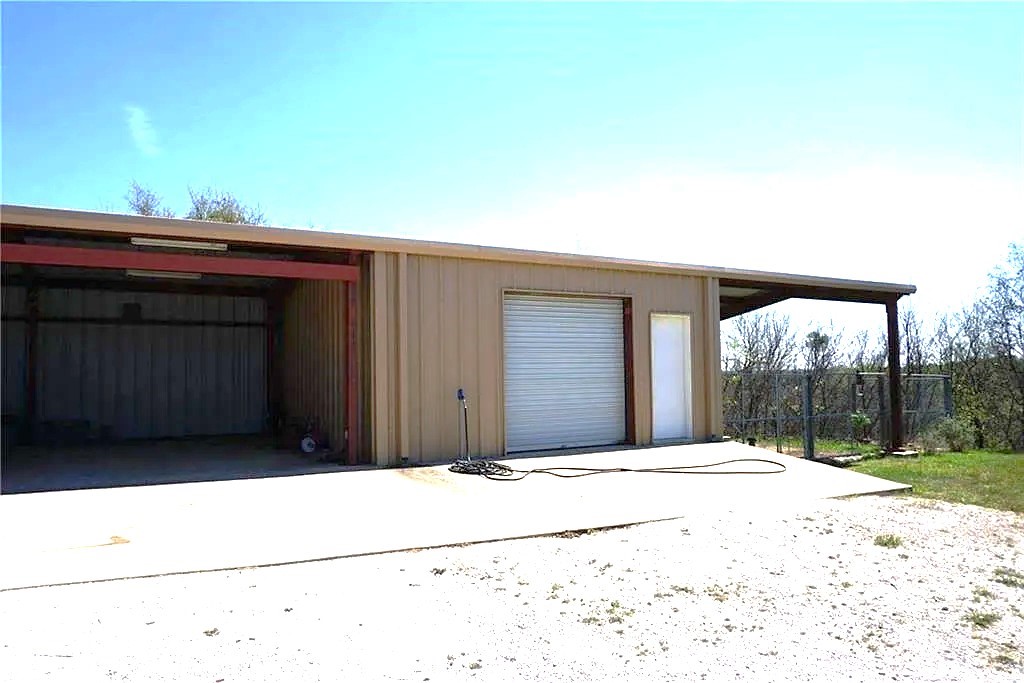 1010 W Moss Street Eastland TX 76448