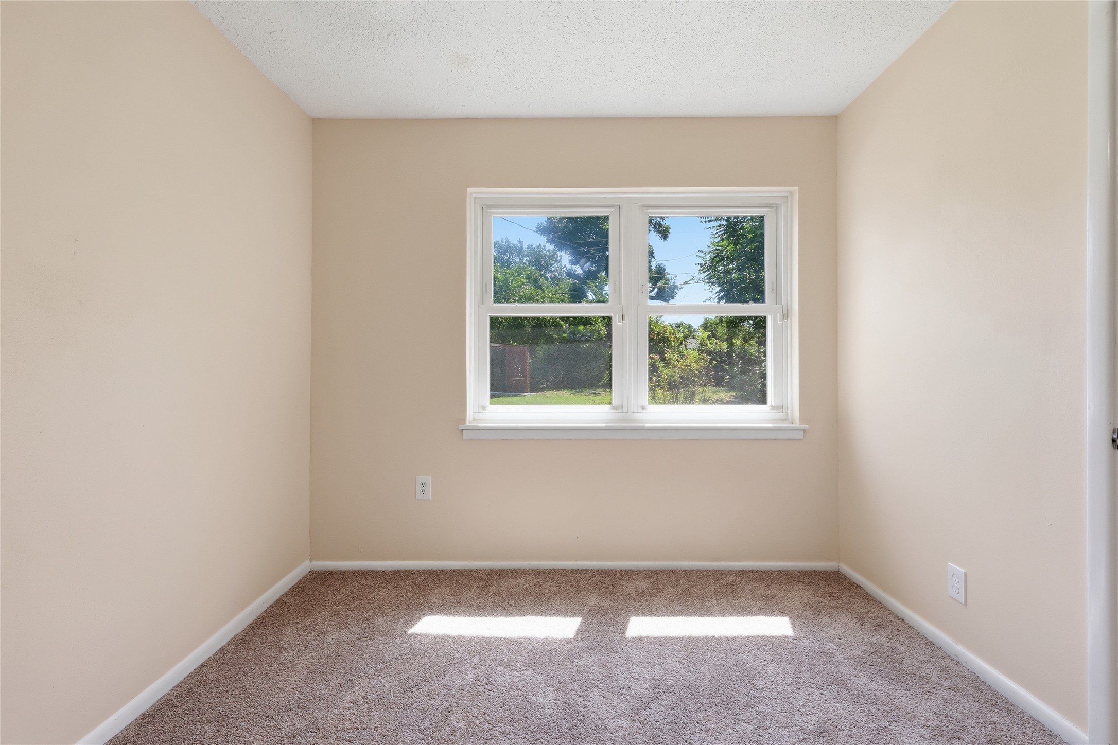 807 Highland Drive Arlington TX 76010