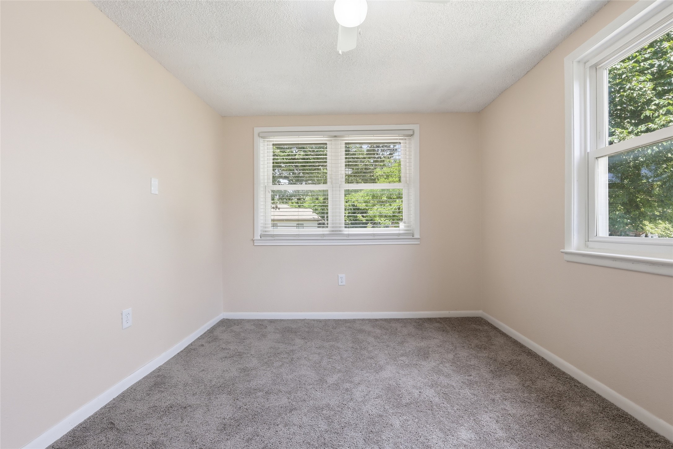 807 Highland Drive Arlington TX 76010