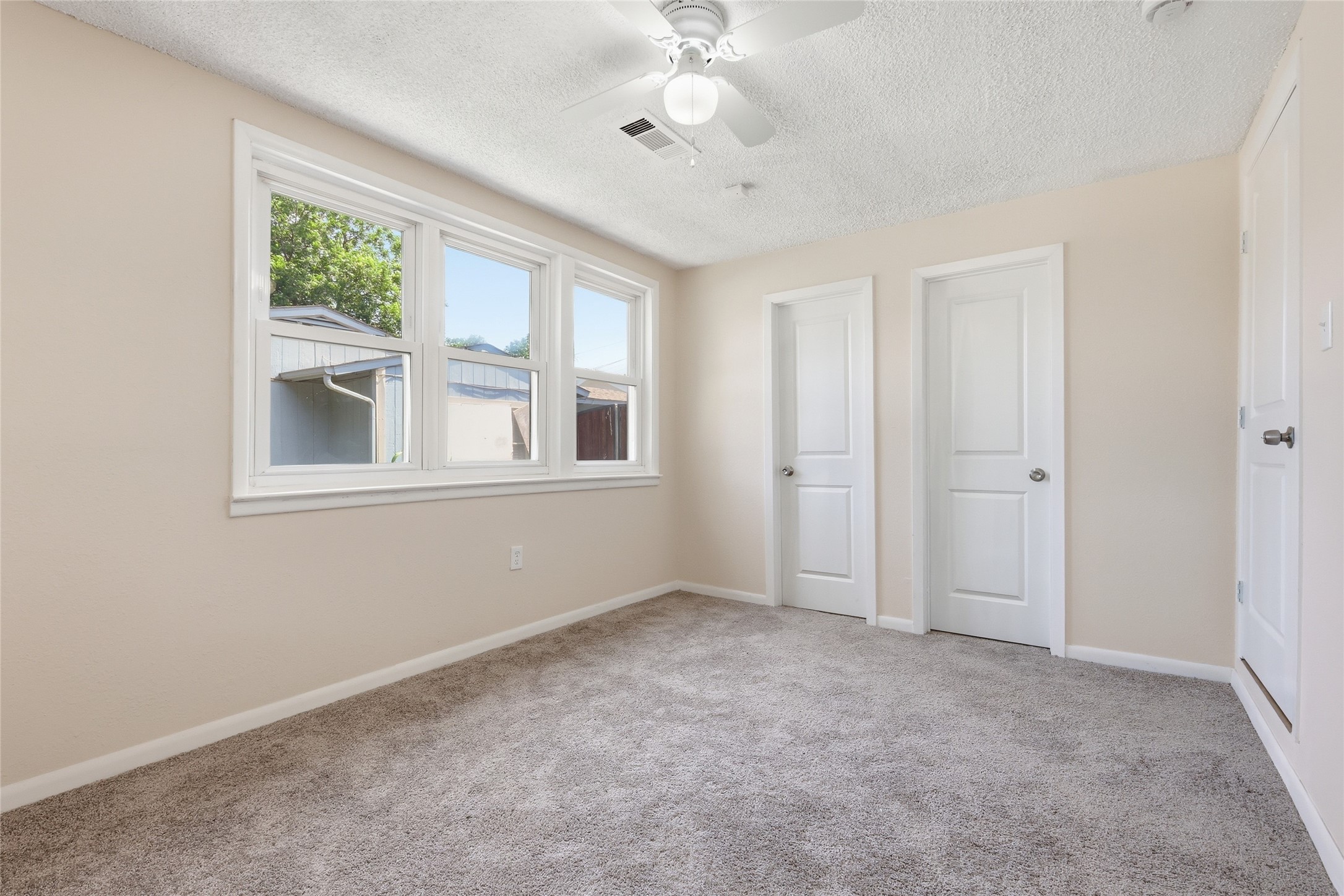 807 Highland Drive Arlington TX 76010
