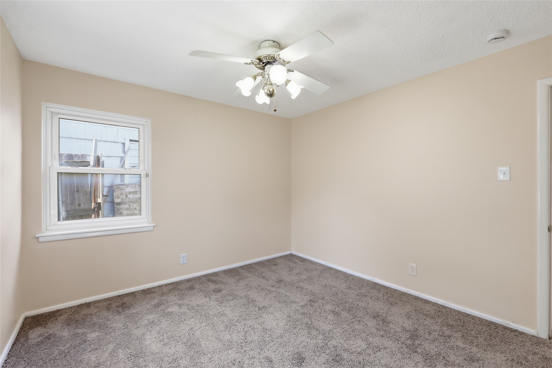 807 Highland Drive Arlington TX 76010