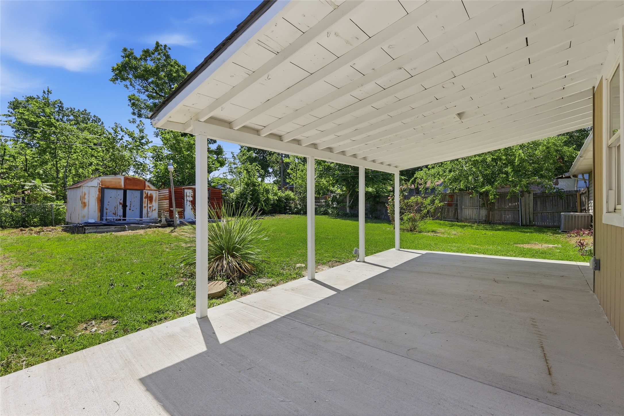 807 Highland Drive Arlington TX 76010