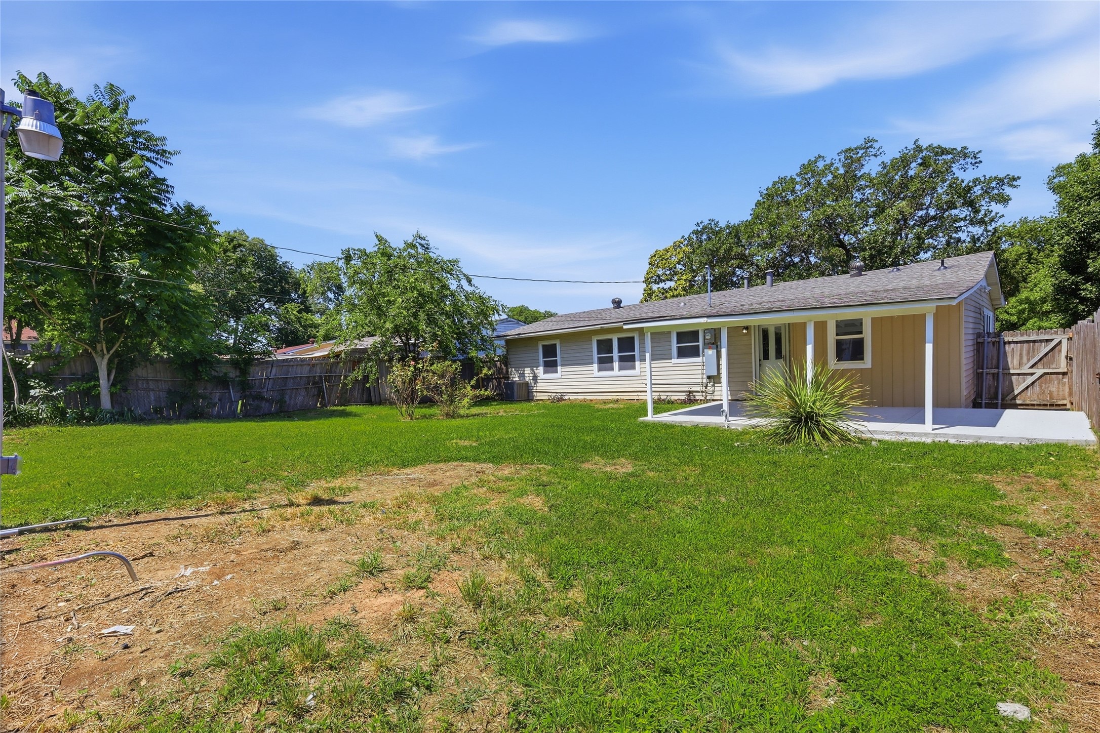 807 Highland Drive Arlington TX 76010