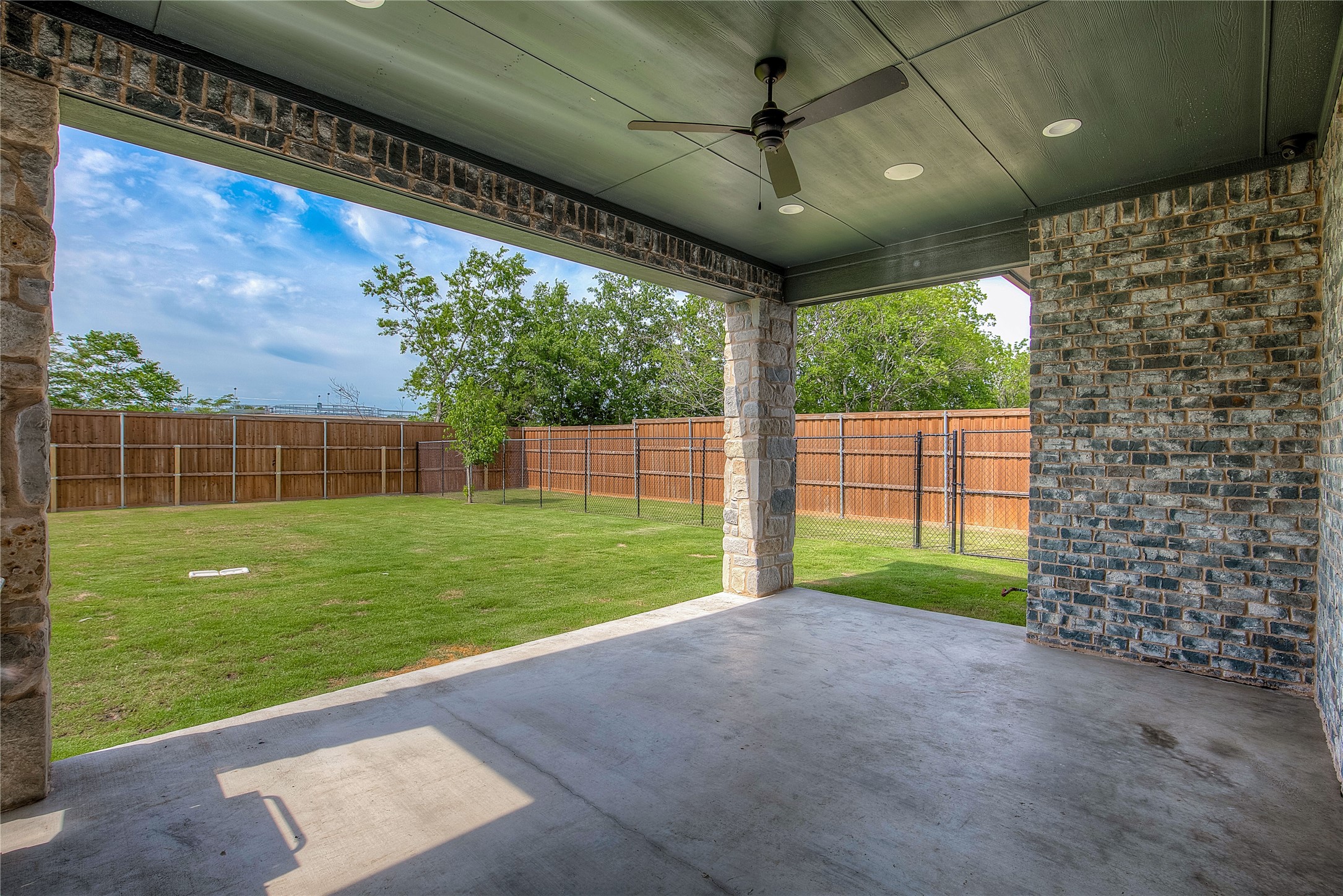 1025 Sinopa Street Caddo Mills TX 75135